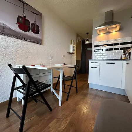 Aux Pieds Des Pistes, Balcon, Equipements Modernes A 1600 - Fr-1-624-53 Apartment *
